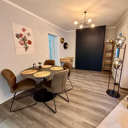 Stilvolle Einliegerwohnung Mit Boxspringbett Apartment *