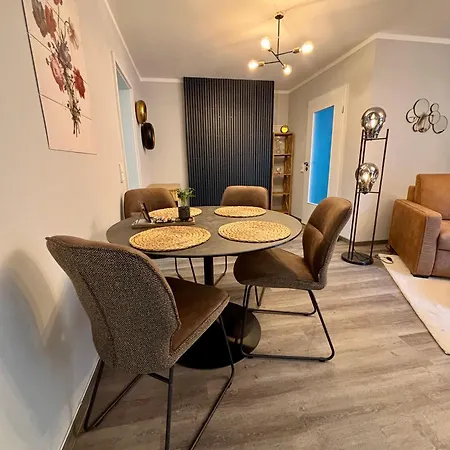 Stilvolle Einliegerwohnung Mit Boxspringbett * بابينهاوزن