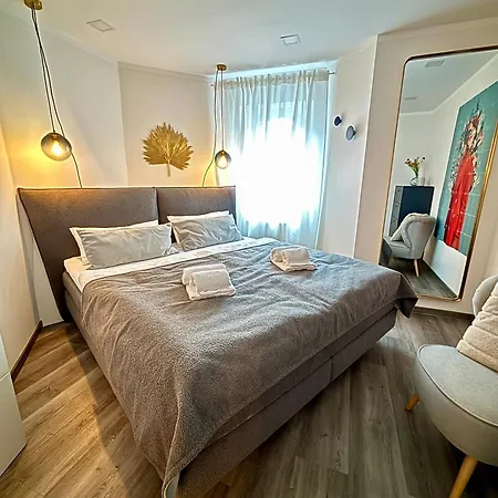 Stilvolle Einliegerwohnung Mit Boxspringbett * بابينهاوزن