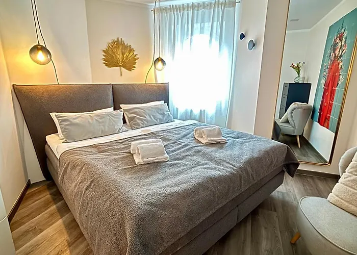 Stilvolle Einliegerwohnung Mit Boxspringbett * Babenhausen (Hessen)